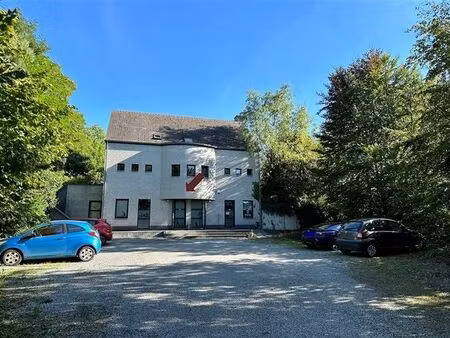 absil immobilière : beau bureau avec parking