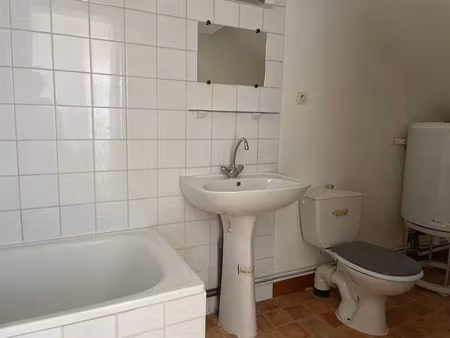 location appartement 1 pièce 20 m² à limoges (87000)  300 €