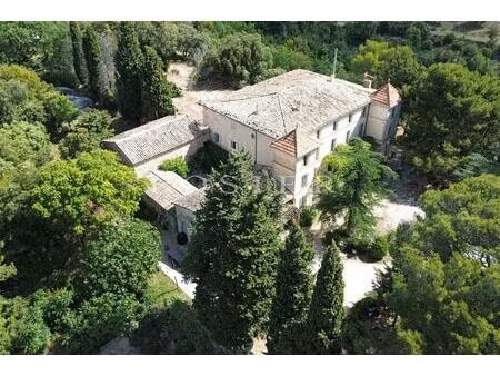 belle propriété sur les hauteurs de st-saturnin-les-apt avec vue dominante