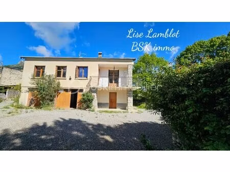 maison de 142 m² à aspremont