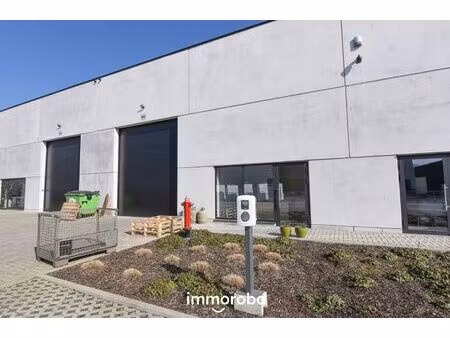 instapklare kantoorruimte te huur te olsene.