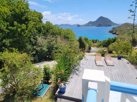 terre de bas rare ensemble immobilier sur 4952m2 vue mer imp