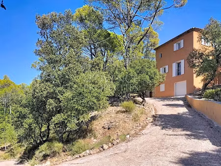vente villa 7 pièces 176 m² à châteauvert (83670)  620 000 €