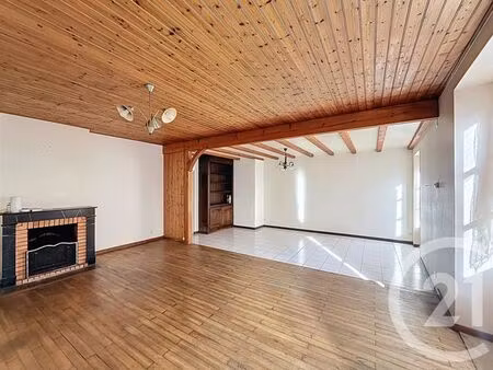 appartement t3 à vendre - 4 pièces - 97 34 m2 - le champ st pere - 85 - pays-de-loire