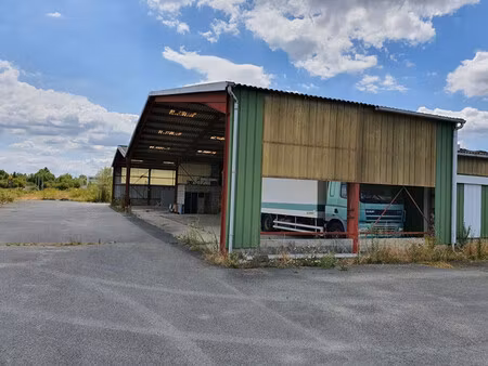 location local commercial