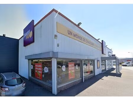 location commerce la chapelle d'armentieres 720 m²