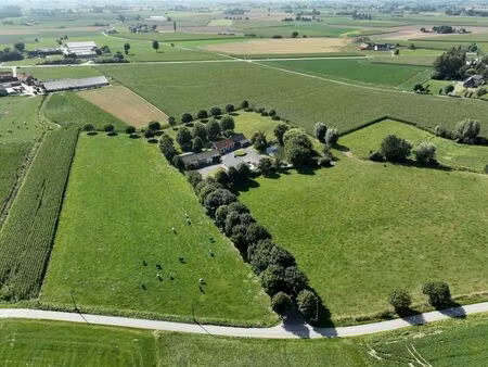 idyllische hoeve te hoogstade