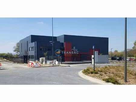 vente local industriel 1500 m² varennes-jarcy (91480)