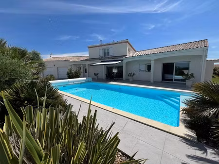 vente maison 4 pièces 196 m² à arces (17120)  799 000 €