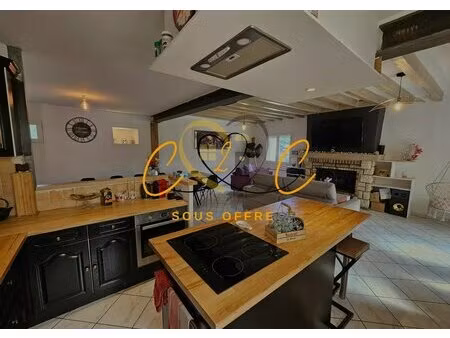 sous offre maison de 185m² 6 pièces 4 chambres à rians 18220