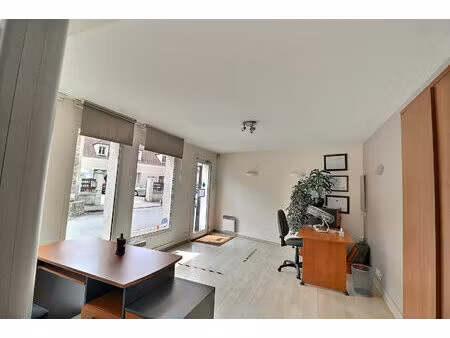 local commercial guyancourt