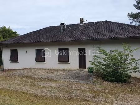 maison traditionnelle de 146 m² à condac