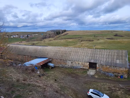 bâtiment agricole et hangar
