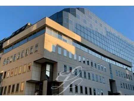 location - bureaux 151 m2 le mans