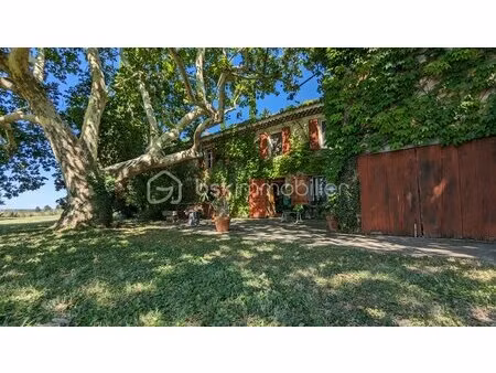 bastide de 340 m² à sarrians