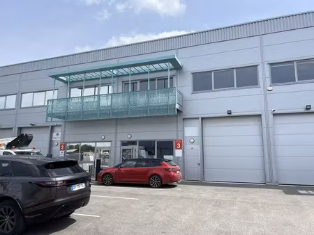 locaux 451m² - frépillon