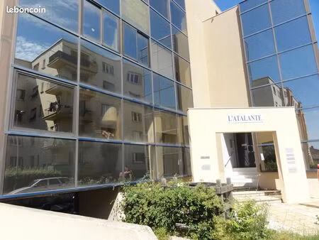 bureaux 67 m² alès