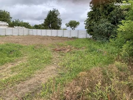 terrain 669 m² saint-péravy-la-colombe