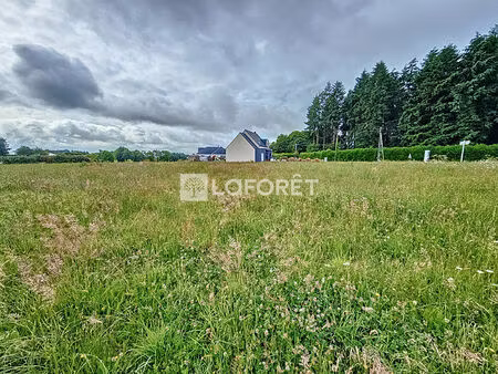 terrain val d oust 765 m2