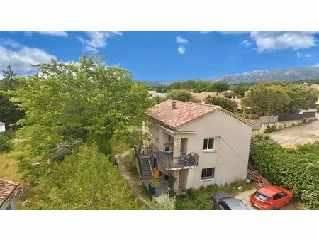 vente maison 9 pièces 210 m² à malaucène (84340)  520 000 €