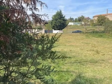 en vente terrain constructible 8 22 ares – 38 000 € |moncel-sur-seille