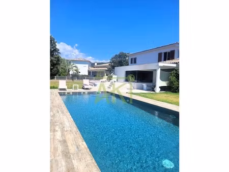 villa de qualité à eccica-suarella