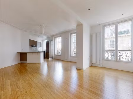 maison à paris 9ème