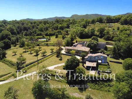 maison/villa de standing à buoux