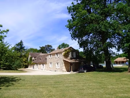 maison haut de gamme à faux