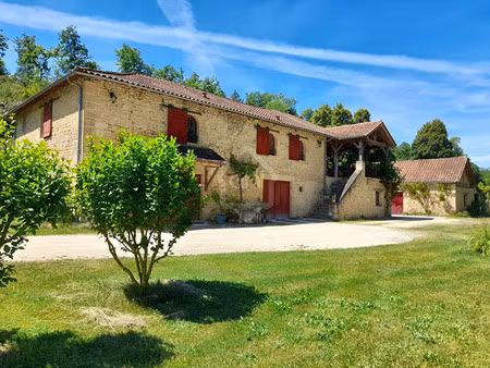maison/villa de qualité à rouffignac saint cernin de r
