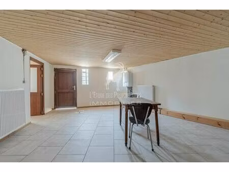 beau commerce à fontaine l'eveque