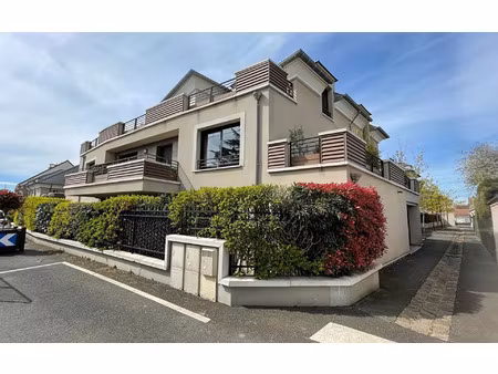 appartement chevry-cossigny 119 m² t-4 à vendre  472 000 €