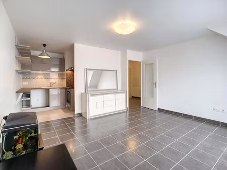 vente appartement 3 pièces 58 m² à creil (60100)  145 000 €