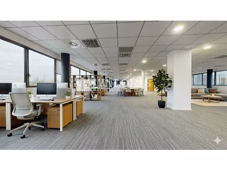 location bureau 2598 m² à caluire-et-cuire (69300)