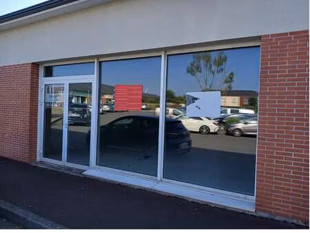 location bureaux et commerces à château-gontier (53200) : à louer / 111m² château-gontier
