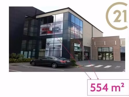 surface commerciale à louer à spy (vax07079)