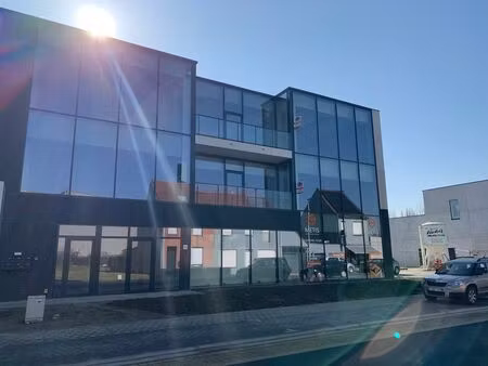 bureaux à louer à stationsstraat 80 lendelede (raq05248)