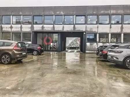 bureau prêt à emménager et meublé à louer dans le centre d'a