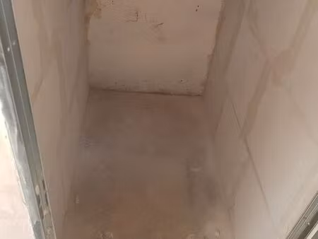 cave saine  éclairée  très sécurisée m° charonne / alexandre dumas / philippe auguste