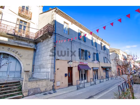 immeuble avec 2 commerces  4 chambres d'hotes  gite et appar