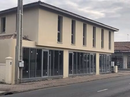 location commerce 54 m² à biganos (33380)