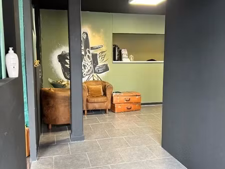 à louer fonds de commerce 80 m² – 670 € |caudry