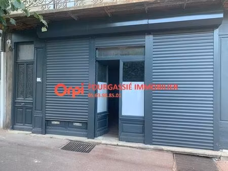 location commerce 70 m² à mazamet (81200)