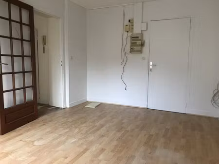 a louer centre ville de pont de l'arche