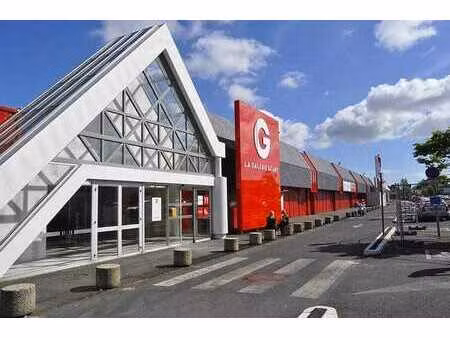 location commerce 115 m² à saint-brieuc (22000)