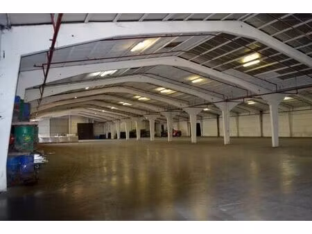 magazijn/opslagruimte te huur met een oppervlakte van 6800m2
