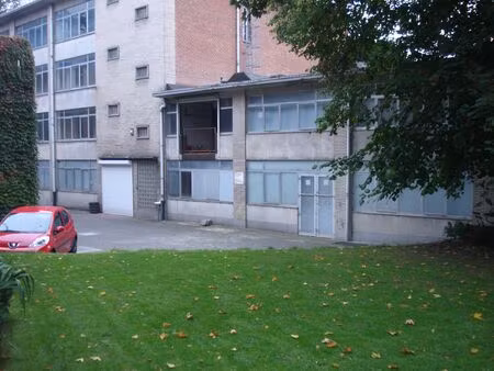 garage à louer à rue des palais outre ponts 492 laeken (vwd00801)