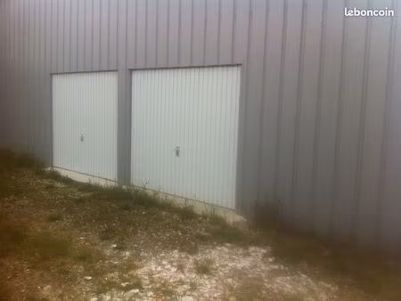 loue garage / box indépendant