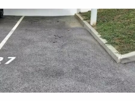 location stationnement  m² t-0 à saint-pierre-d'irube  35 €