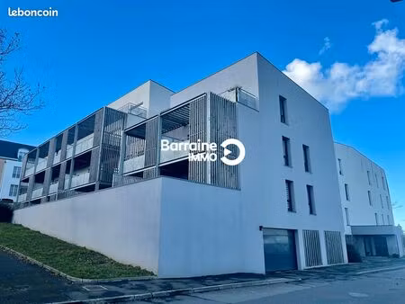 parking/box saint renan